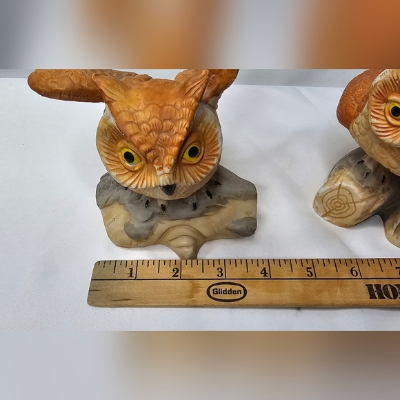 Vintage Set Of Owls On Log Ceramic Figurines - Picture 11 of 13
